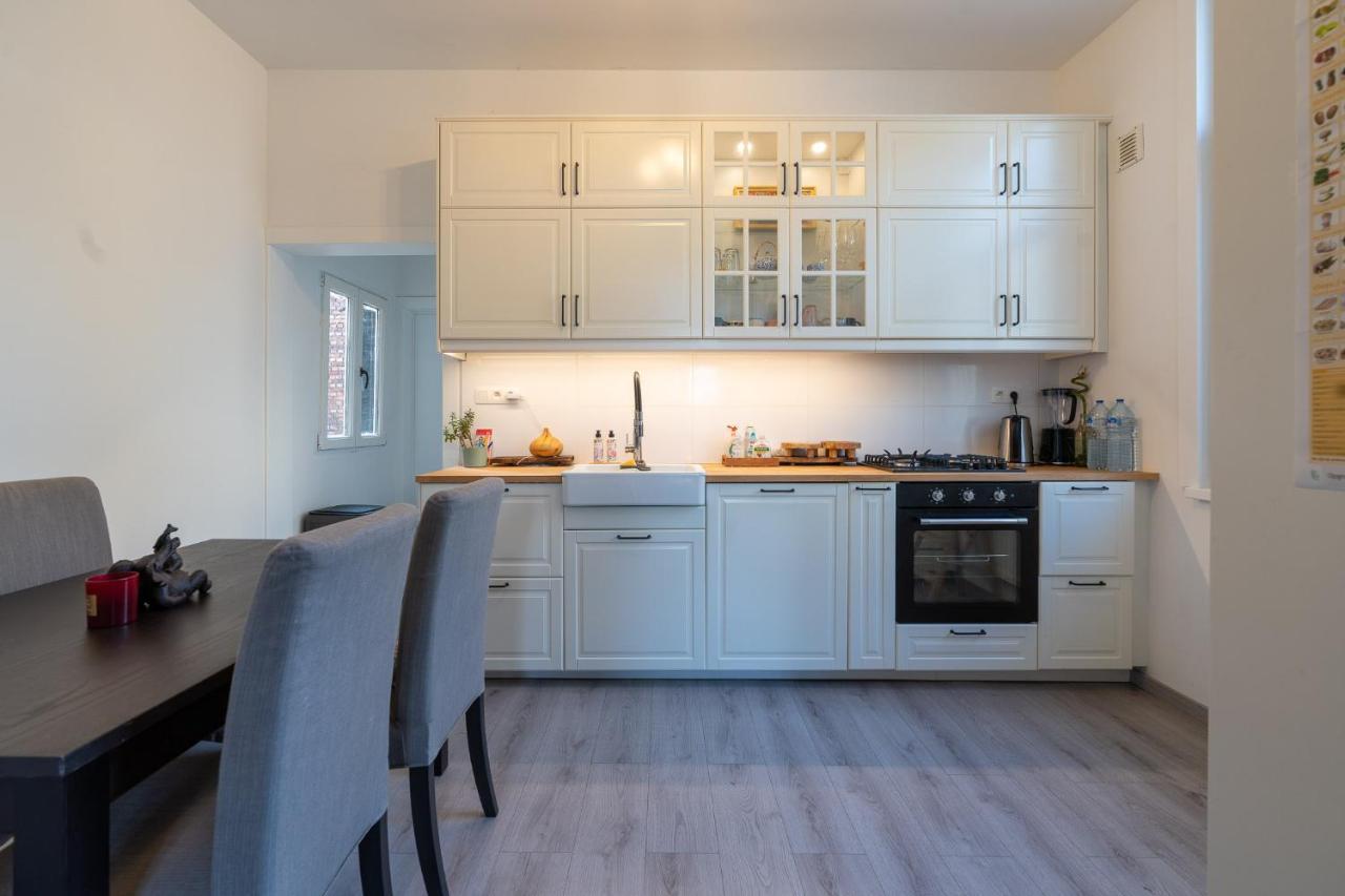 Large Room In House W Shared Kitchen & Bathroom W Free Parking Bluecard Antwerp Exterior photo