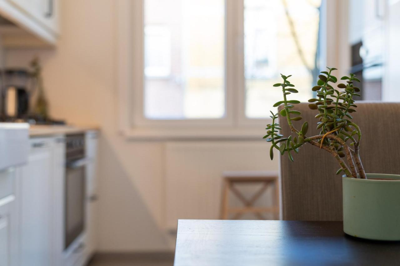 Large Room In House W Shared Kitchen & Bathroom W Free Parking Bluecard Antwerp Exterior photo